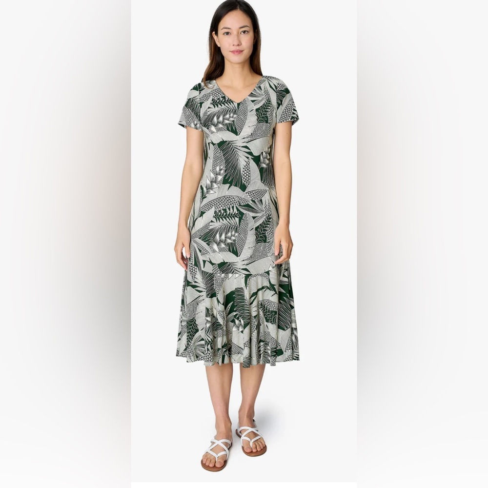 Hilo Hattie Malu Navy Rayon Women'sV-Neck Mid  Flounce Dress